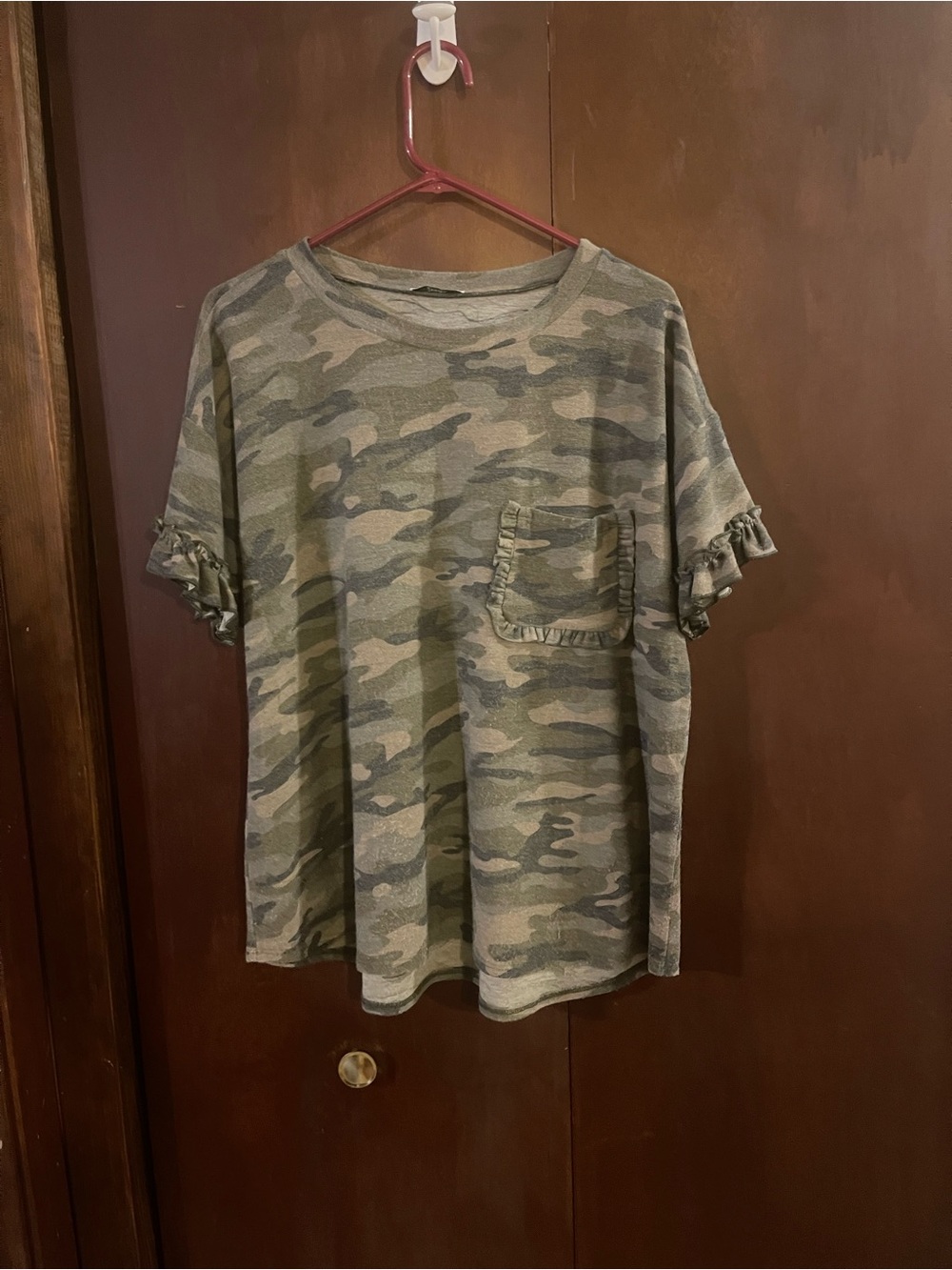 JODIFL Olive Green Camo Ruffle Sleeve Pocket Tee
